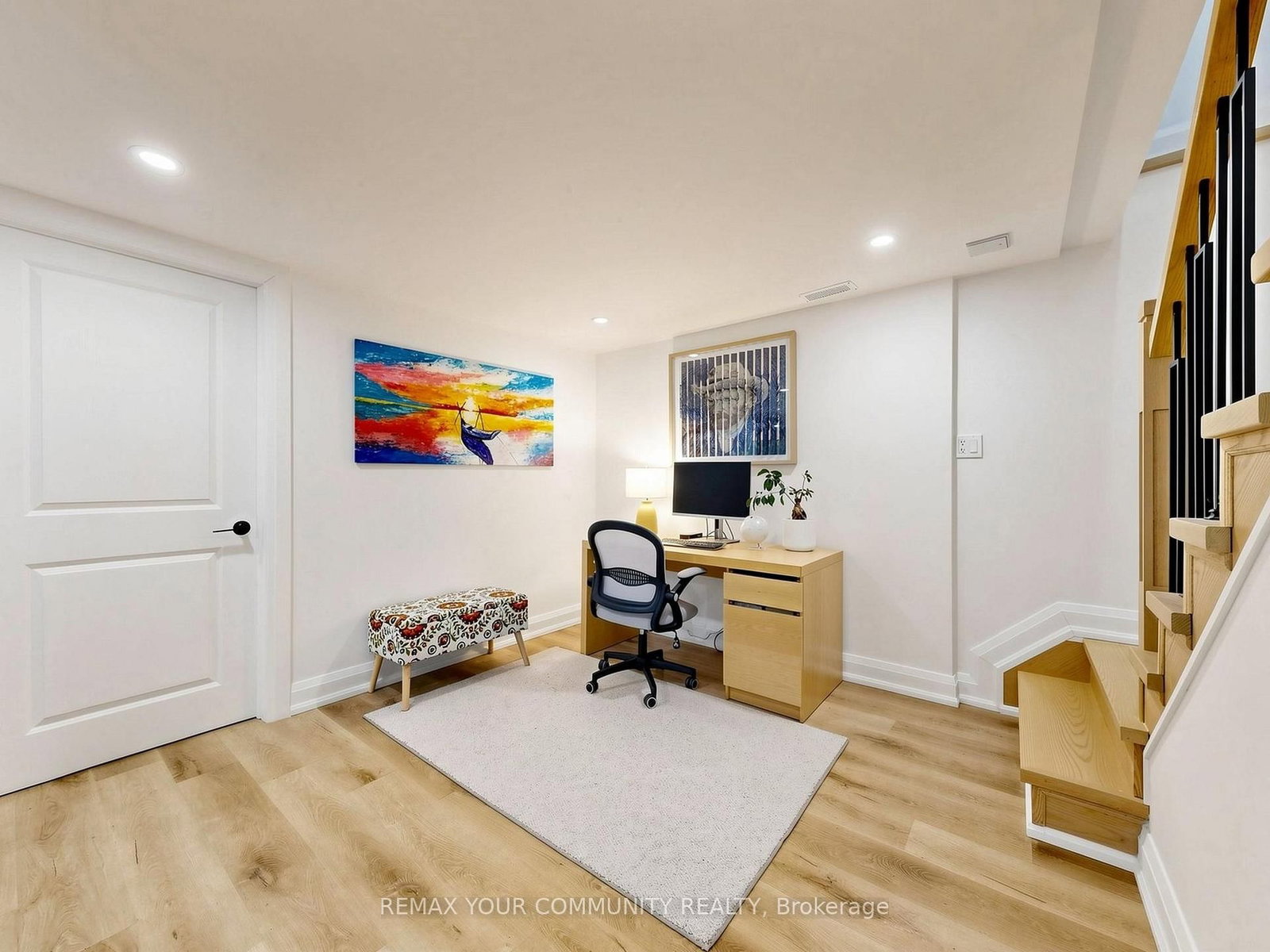 299 Horsham Avenue • Toronto, ON photo 23