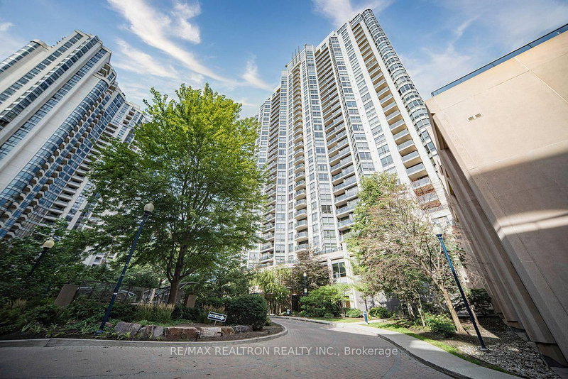 1110 - 10 Northtown Way