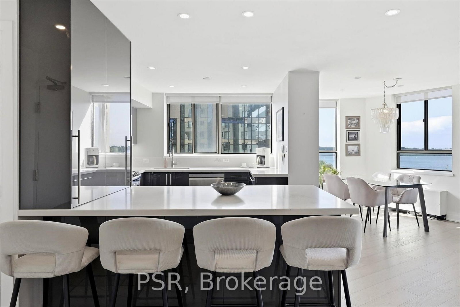 270 Queens Quay W • #702 • Toronto, ON photo 14