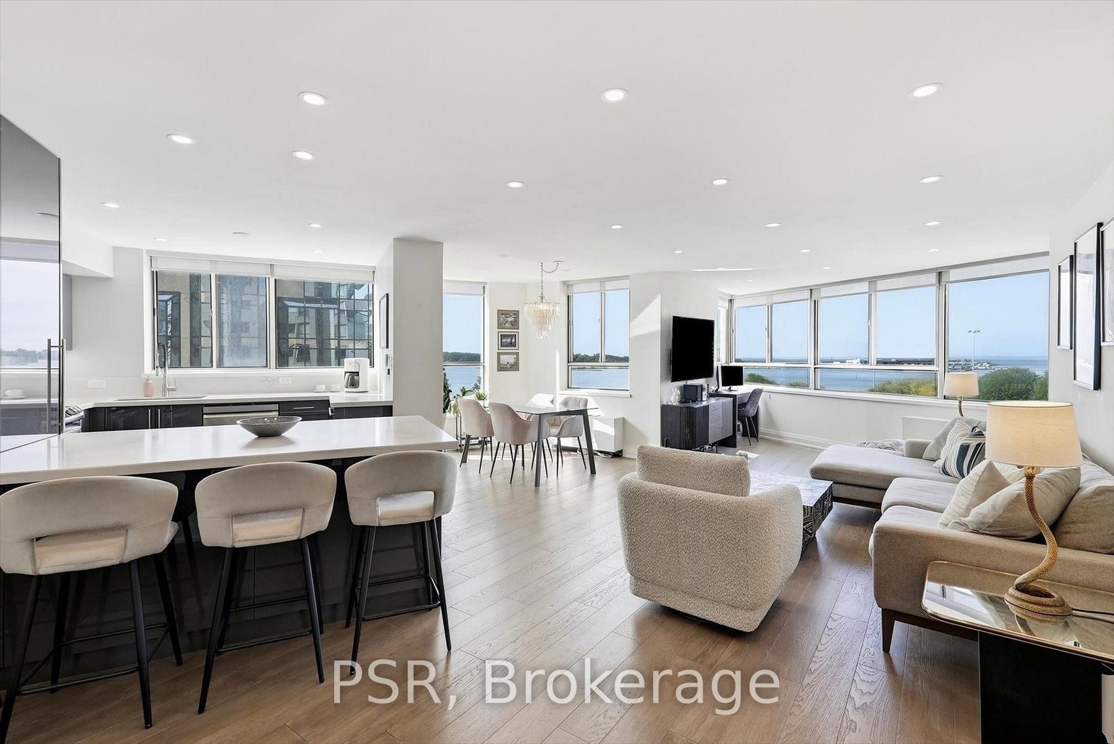 Condo for sale at 702-270 Queens Quay, Toronto, Ontario, M5J 2N4 - Waterfront Communities C1 - MLS: C13716768