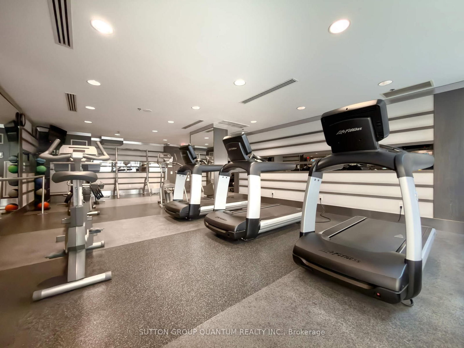 25 Carlton Street • #1811 • Toronto, ON photo 20