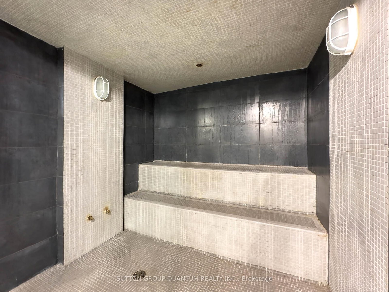 25 Carlton Street • #1811 • Toronto, ON photo 25
