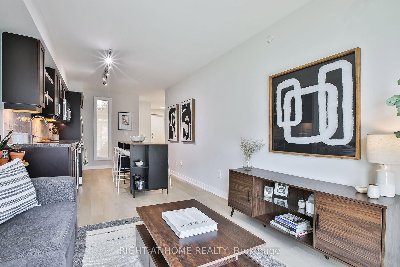 525 Adelaide Street W • #1623 • Toronto, ON photo 12