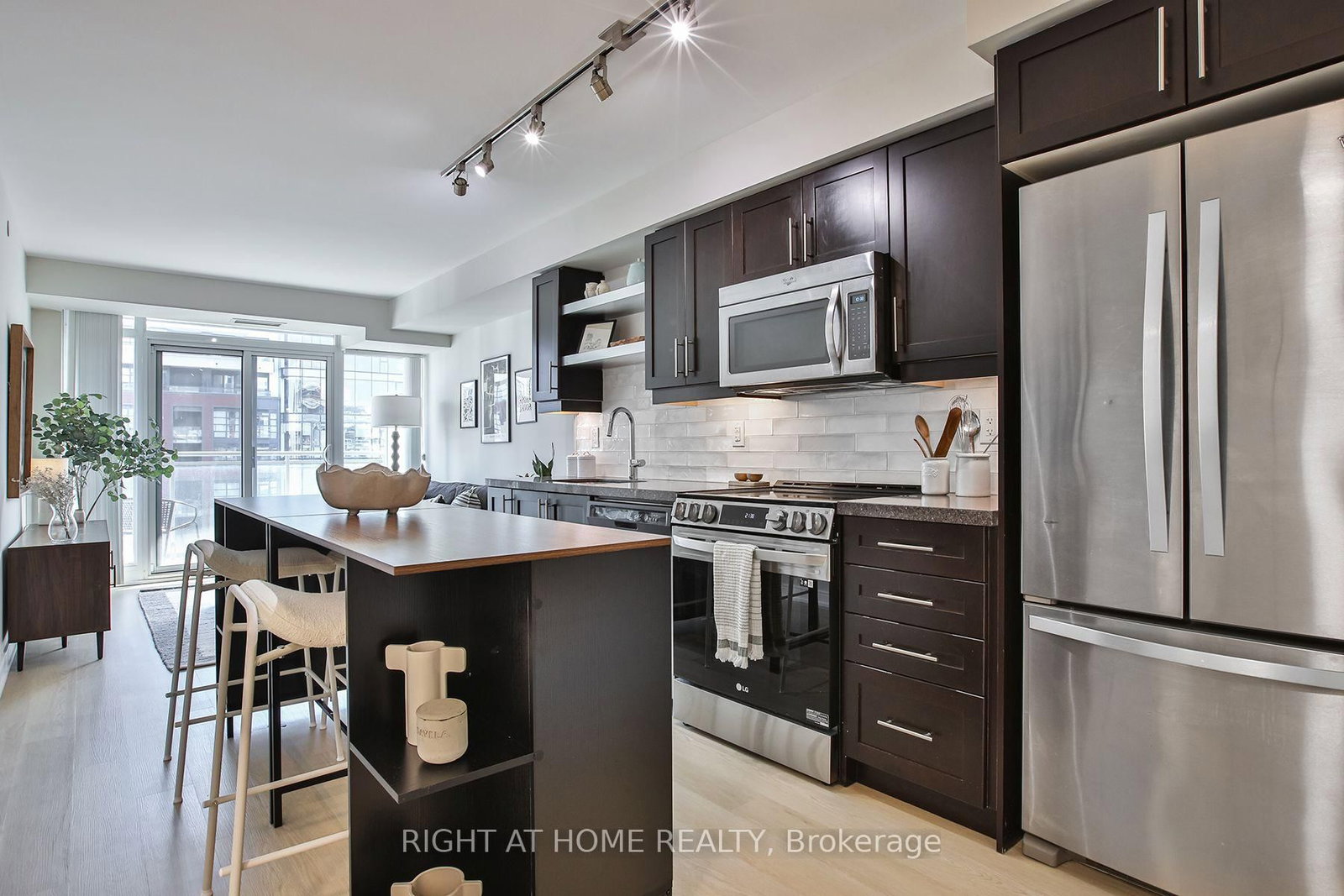 525 Adelaide Street W • #1623 • Toronto, ON photo 4