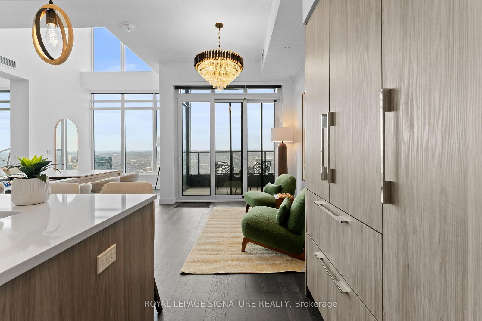 1 Concord Cityplace Way • #PH7001 • Toronto, ON photo 10