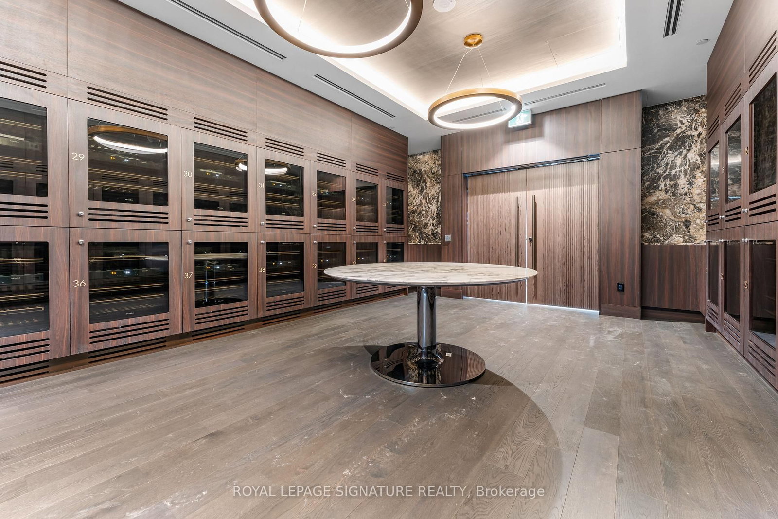 1 Concord Cityplace Way • #PH7001 • Toronto, ON photo 41