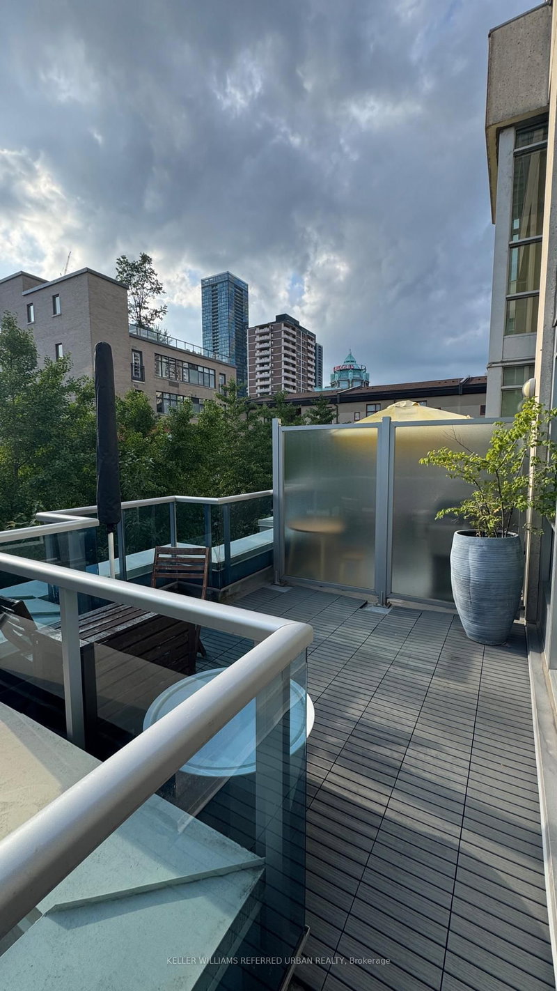 L206 - 150 Homewood Avenue