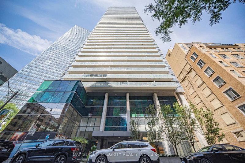 1406 - 38 Grenville Street