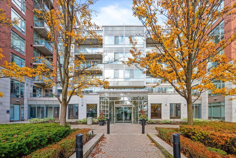 PH1001W - 500 Queens Quay W