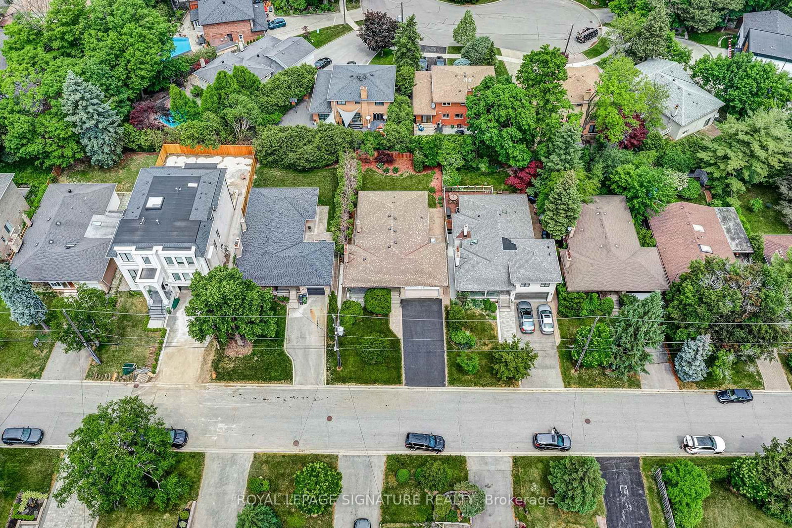 43 Viamede Crescent • Toronto, ON photo 39