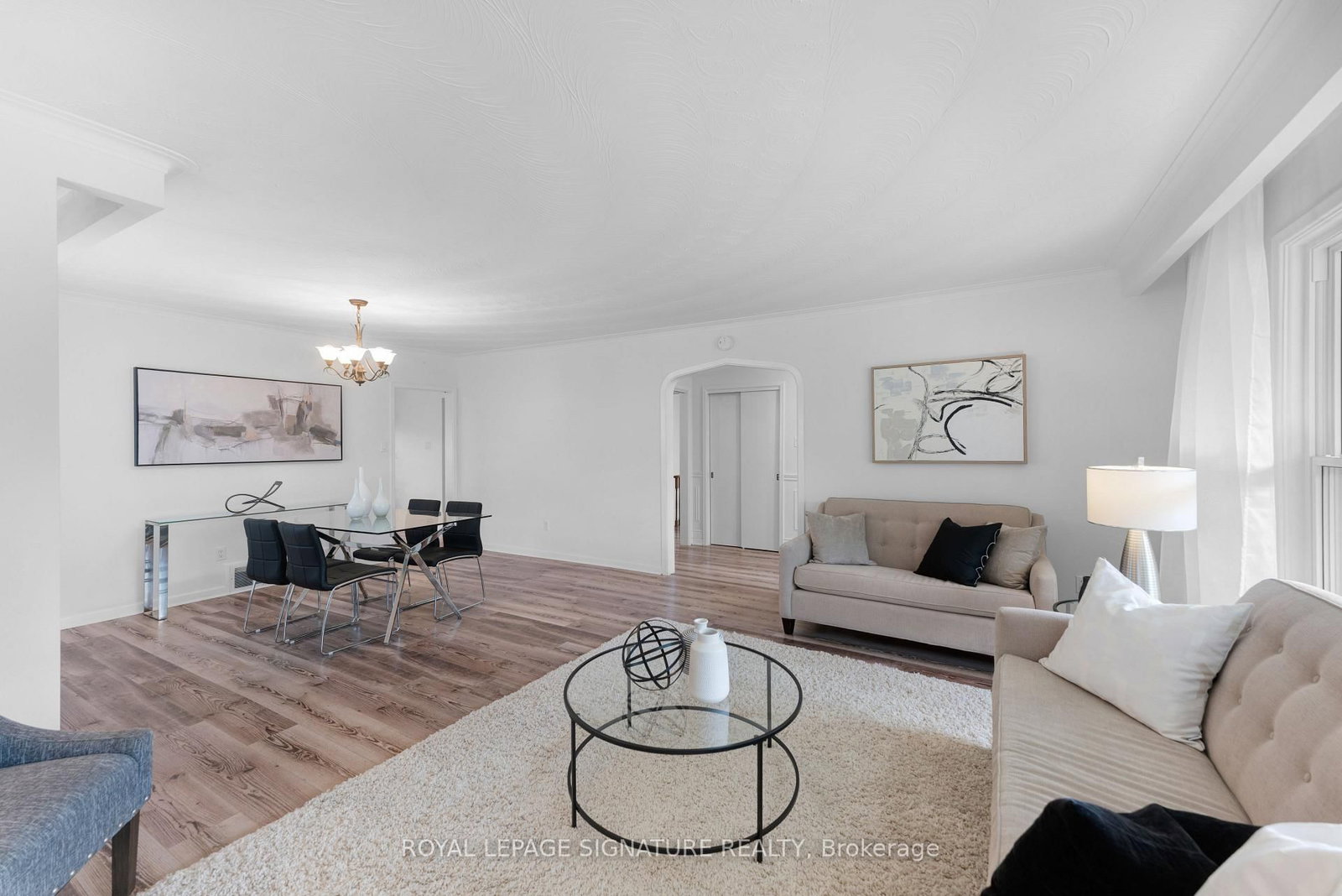 43 Viamede Crescent • Toronto, ON photo 6