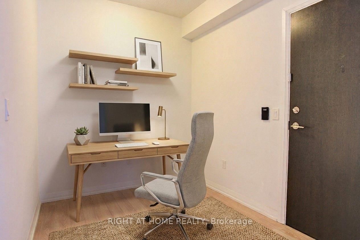 55 Ann O'reilly Road • #1702 • Toronto, ON photo 1