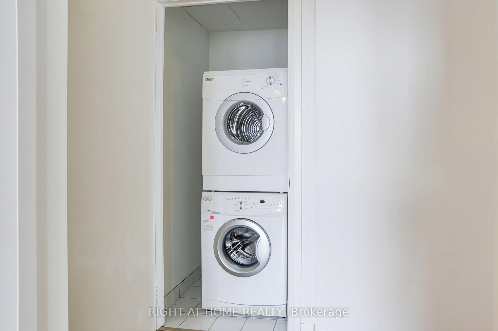 55 Ann O'reilly Road • #1702 • Toronto, ON photo 8