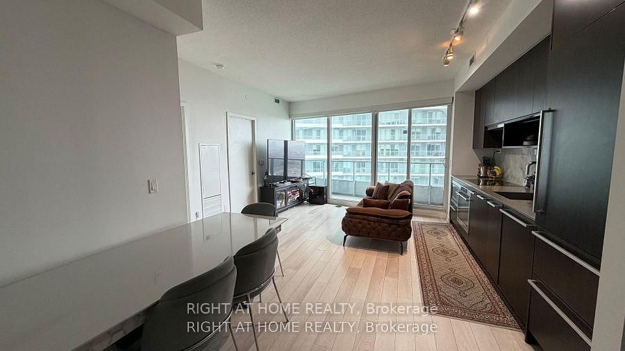 115 McMahon Drive • #1005 • Toronto, ON photo 5