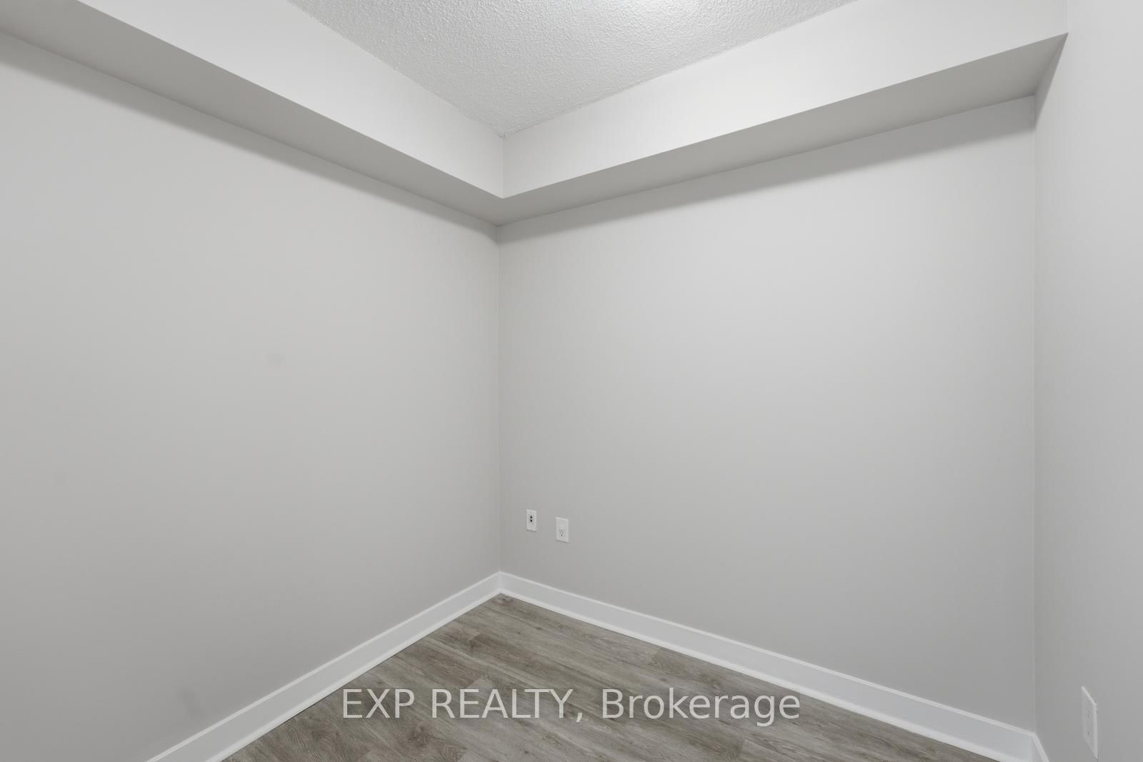 25 Capreol Court • #810 • Toronto, ON photo 14