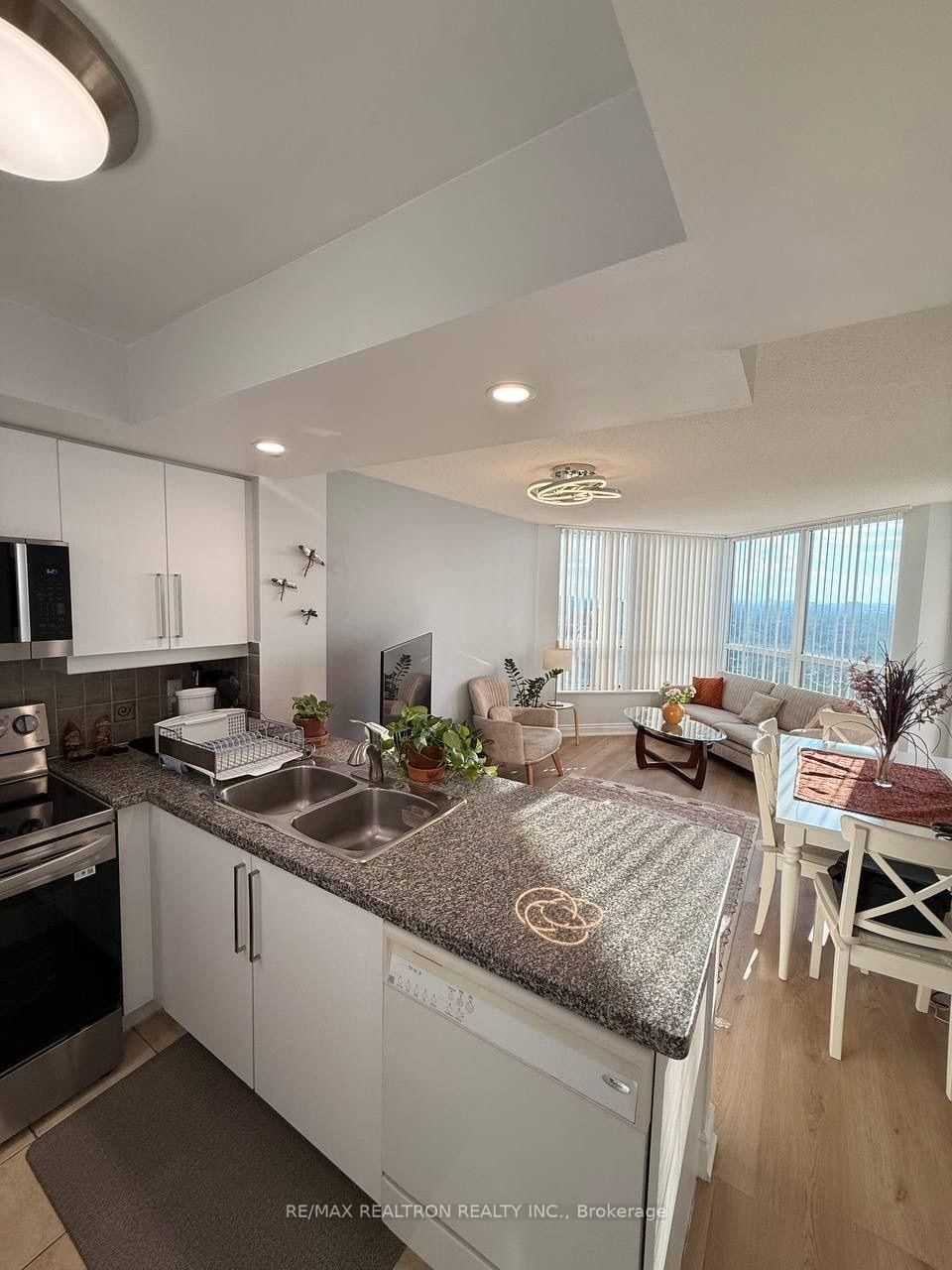 10 Northtown Way • #2409 • Toronto, ON photo 1