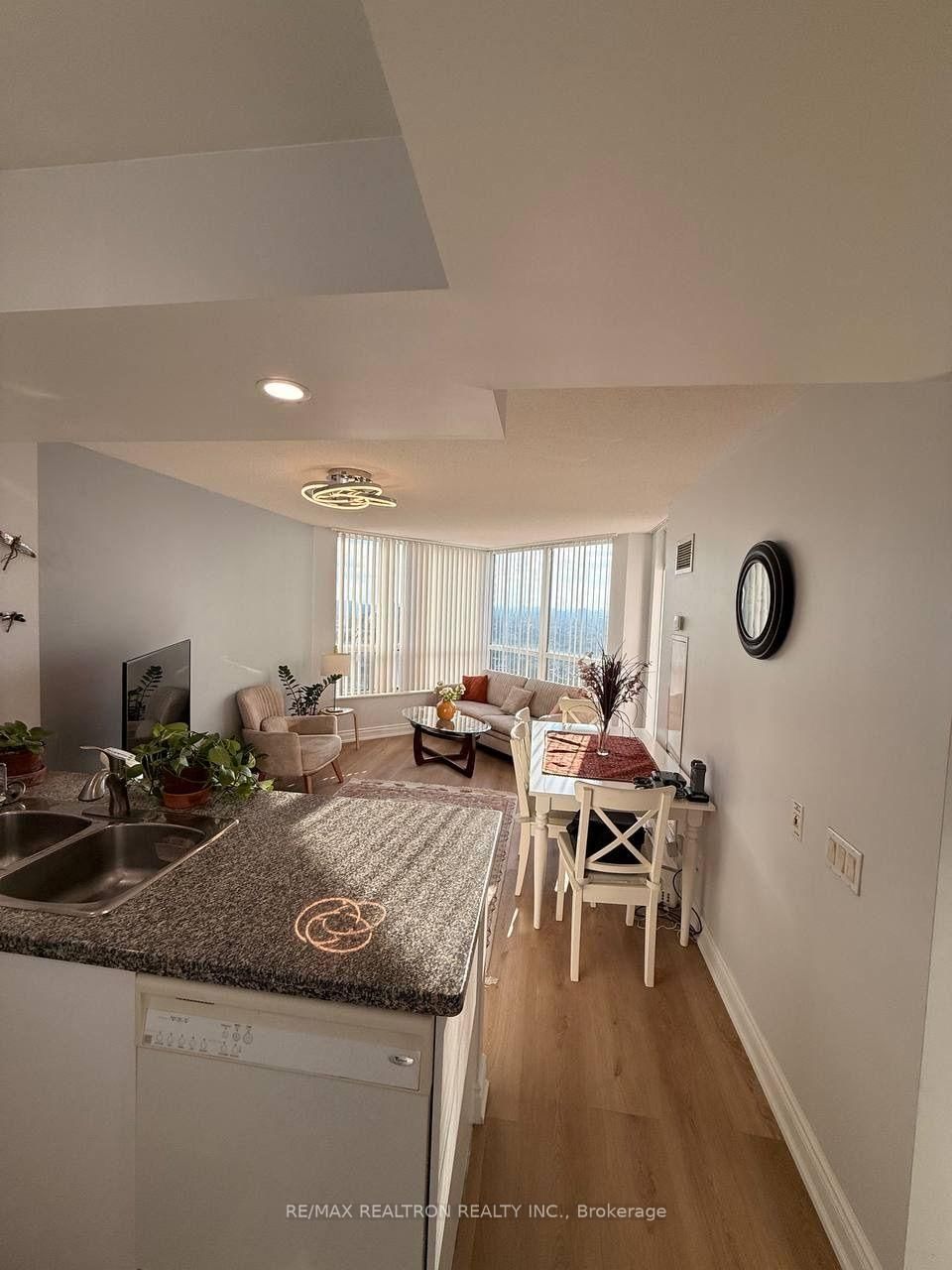 10 Northtown Way • #2409 • Toronto, ON photo 11