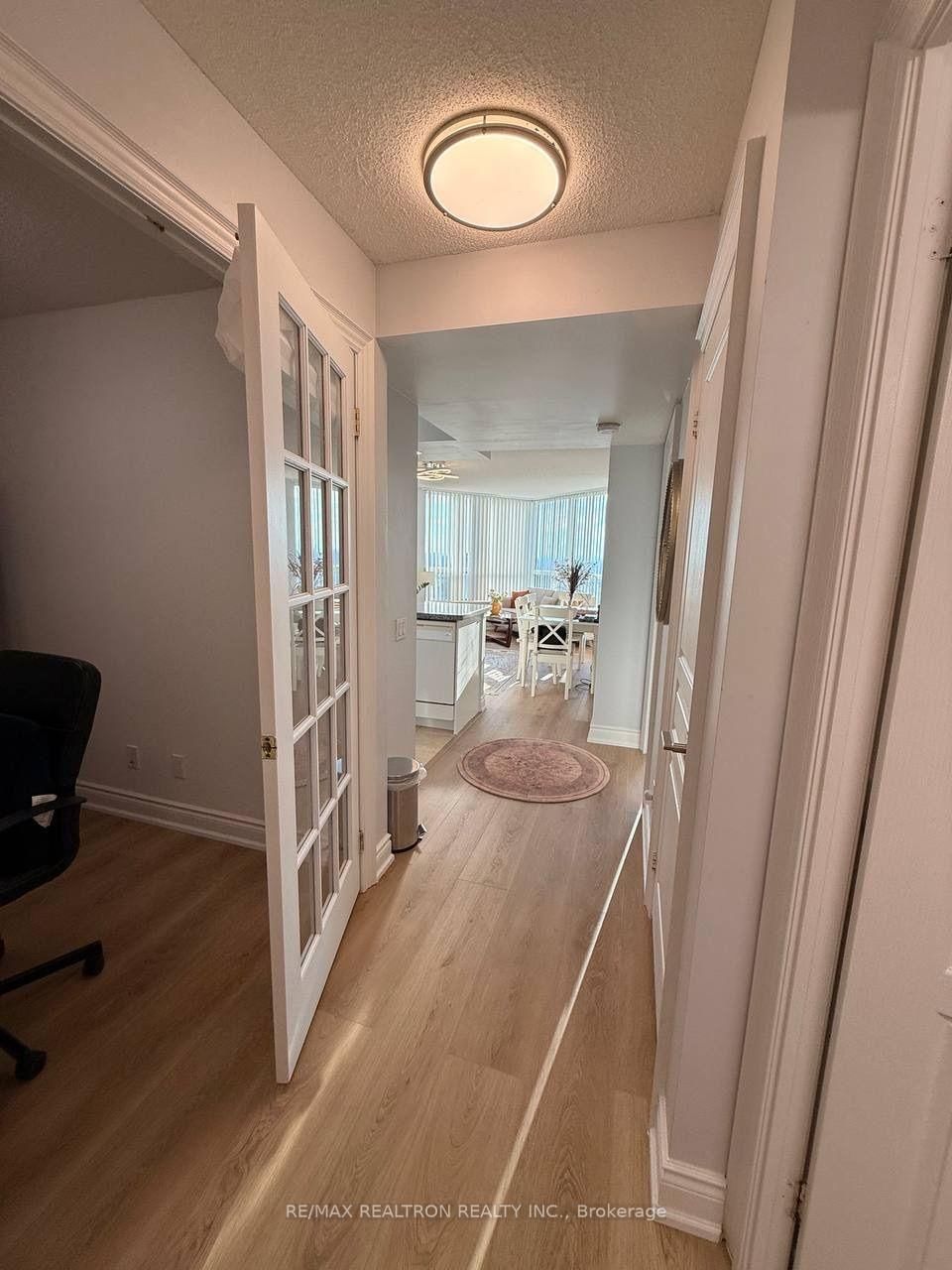 10 Northtown Way • #2409 • Toronto, ON photo 3