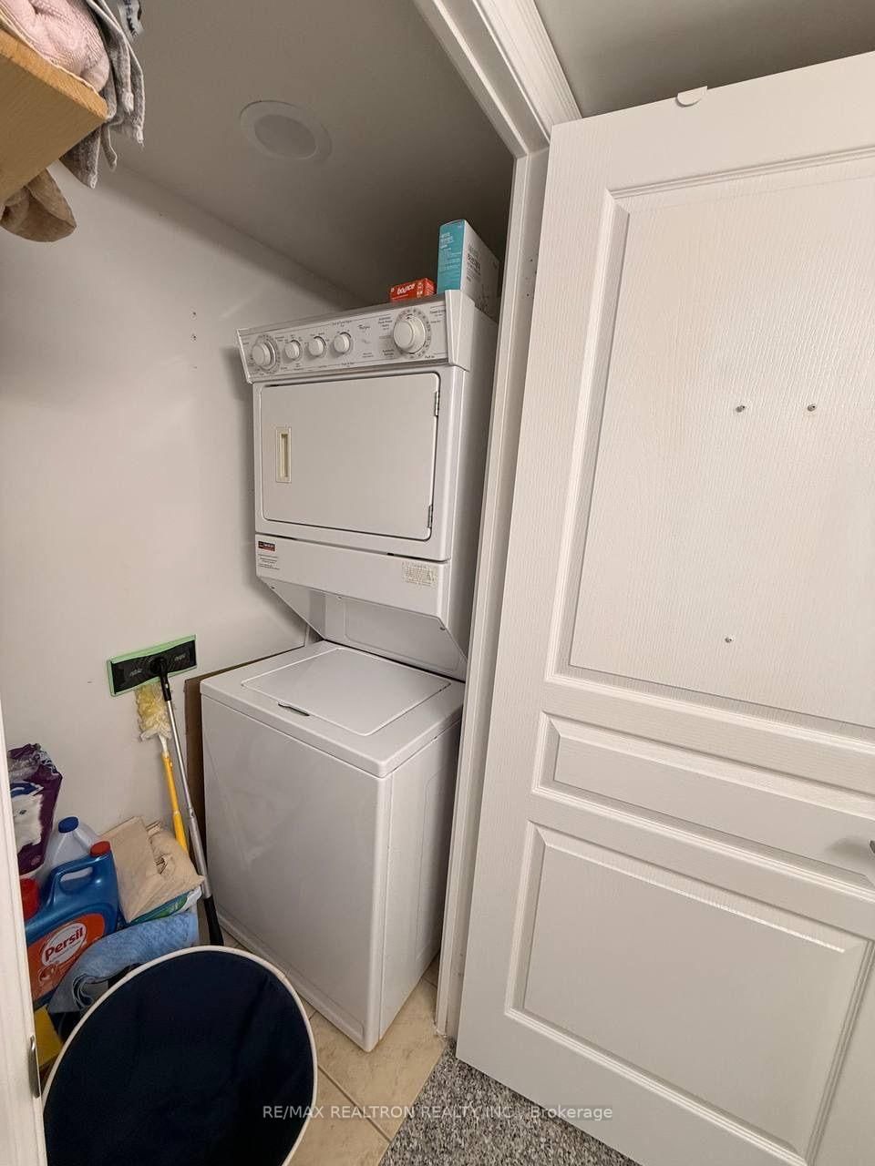 10 Northtown Way • #2409 • Toronto, ON photo 5