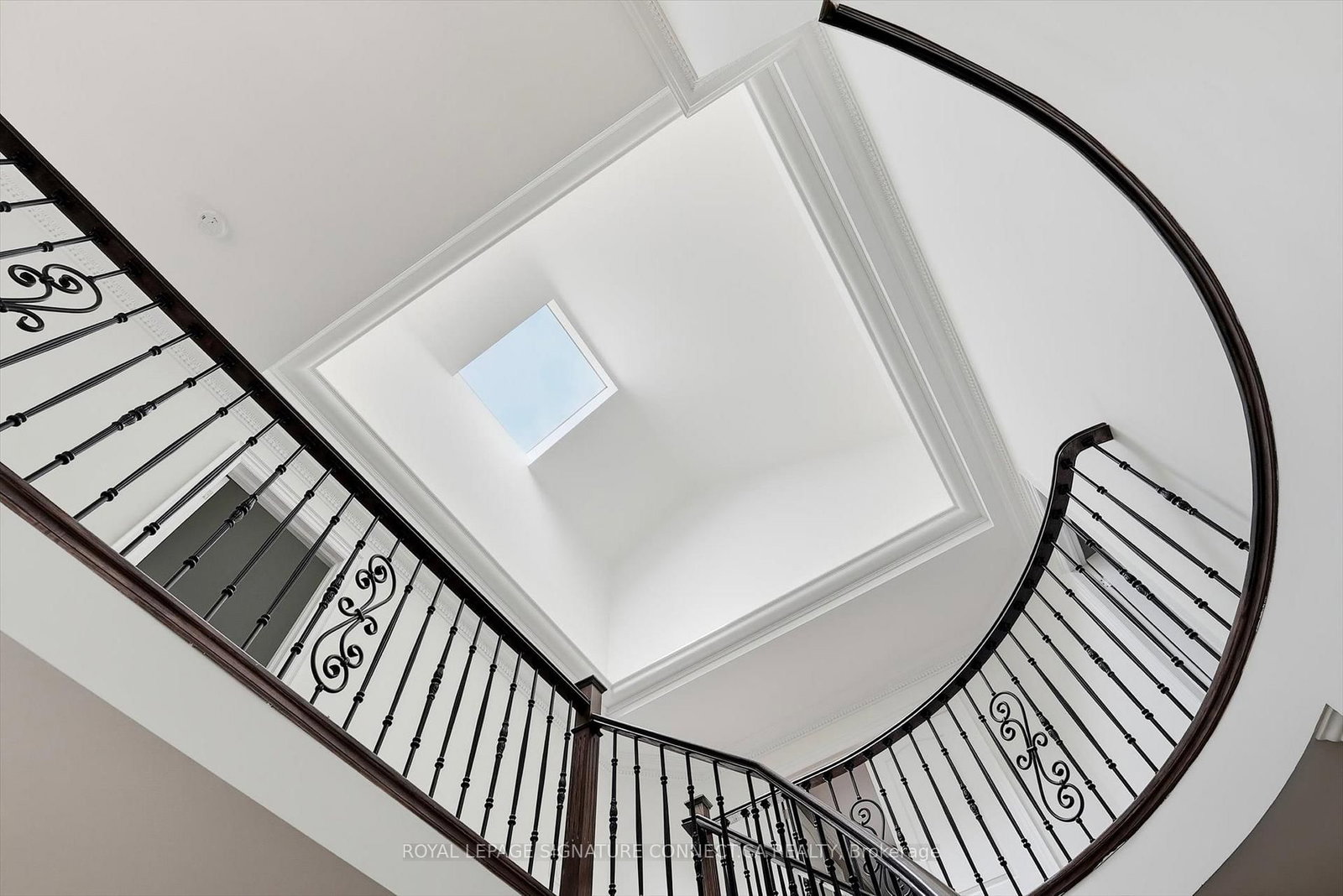 6 Lailey Crescent • Toronto, ON photo 12