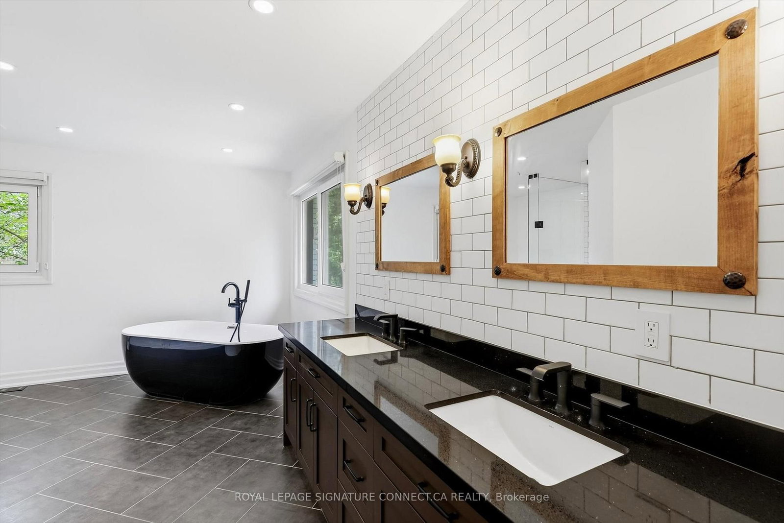 6 Lailey Crescent • Toronto, ON photo 18