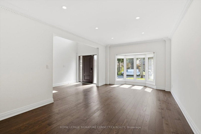 6 Lailey Crescent