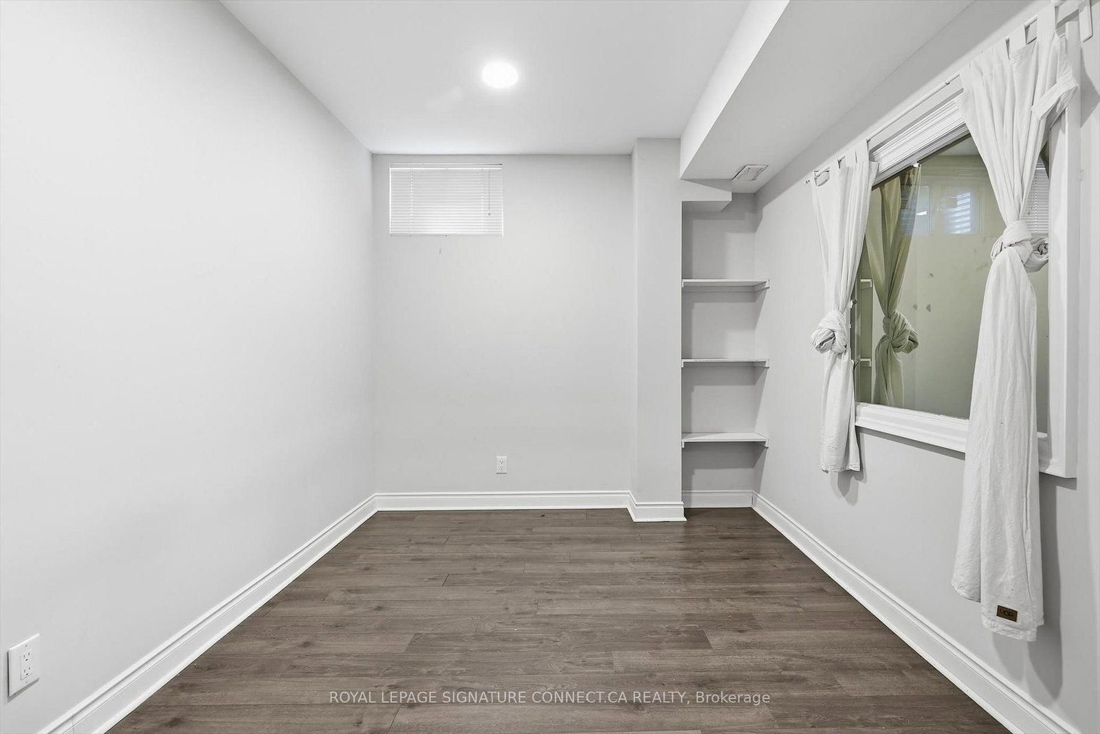 6 Lailey Crescent • Toronto, ON photo 39
