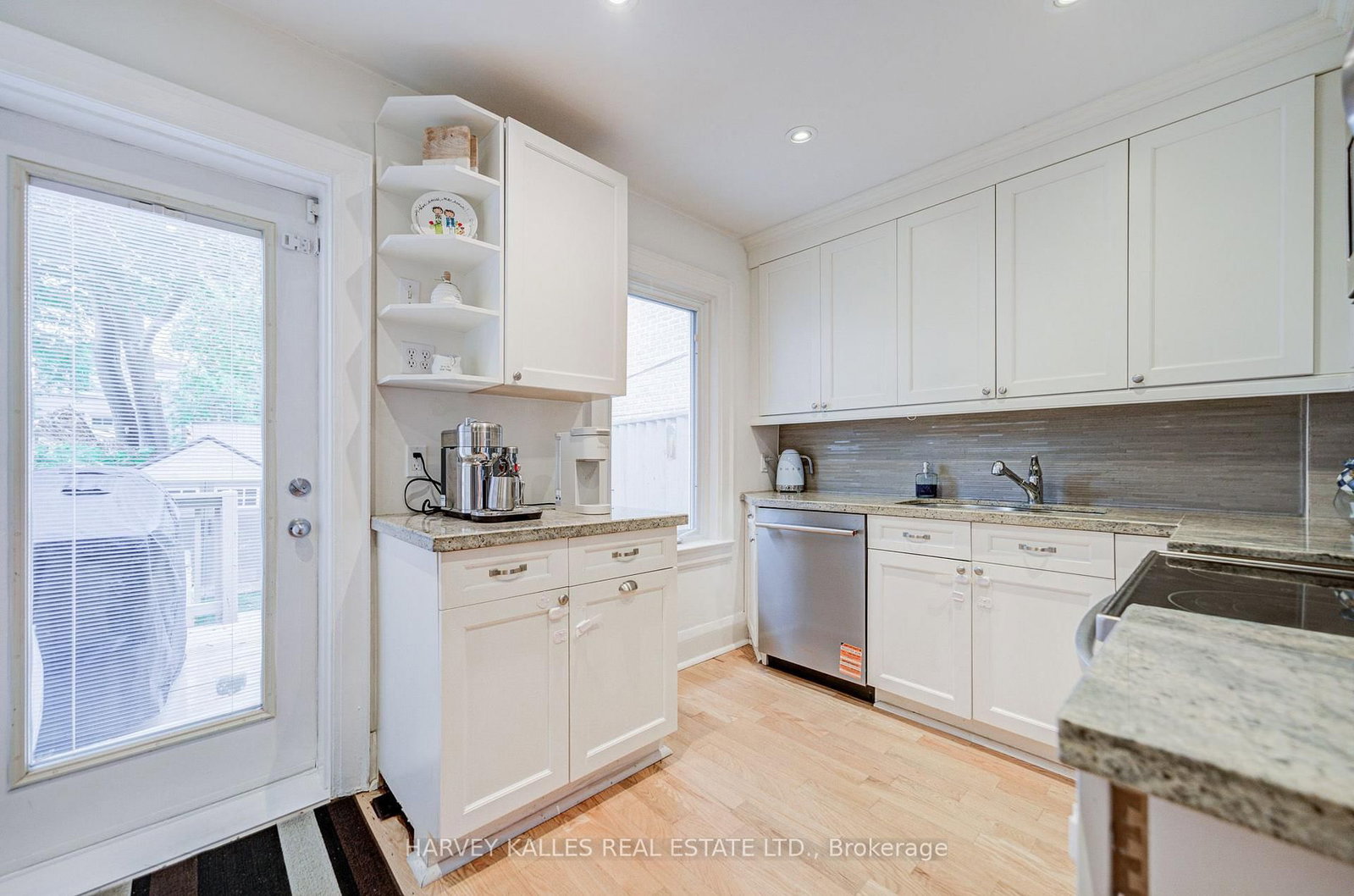 164 Douglas Avenue • Toronto, ON photo 13