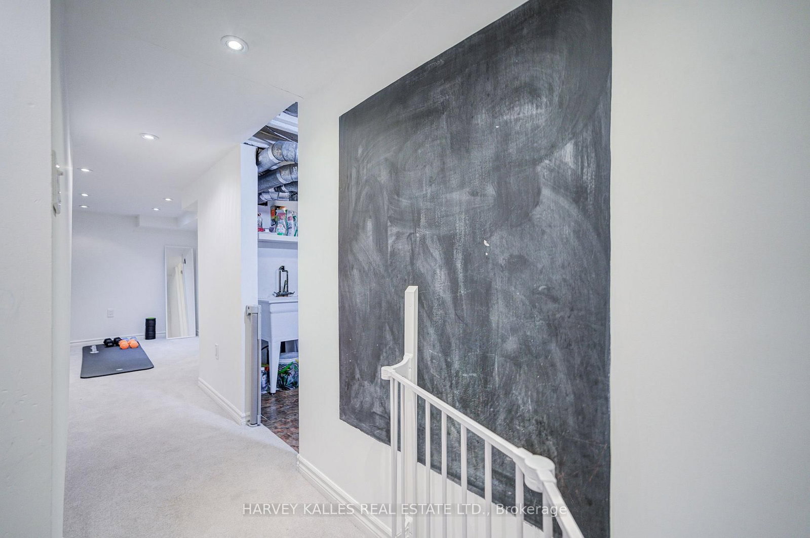 164 Douglas Avenue • Toronto, ON photo 32