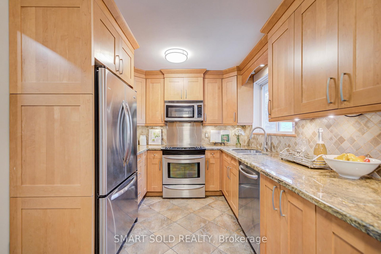 285 Churchill Avenue • Toronto, ON photo 16