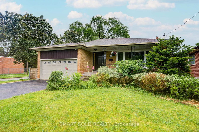 285 Churchill Avenue