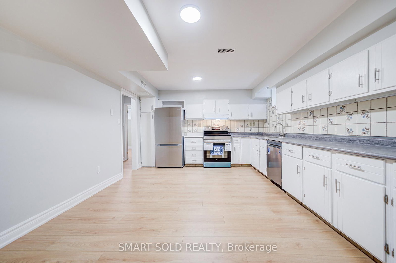 285 Churchill Avenue • Toronto, ON photo 38