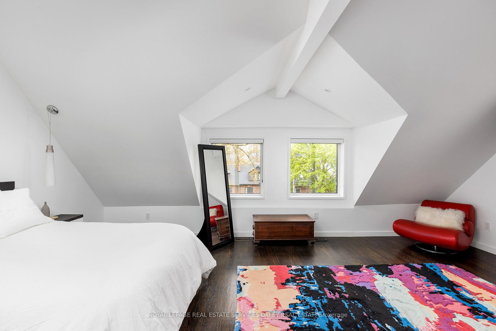 28 Roxborough Street W • Toronto, ON photo 25