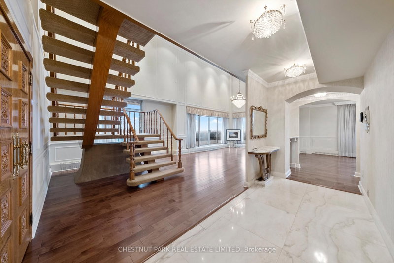 PH 1 - 2600 Bathurst Street