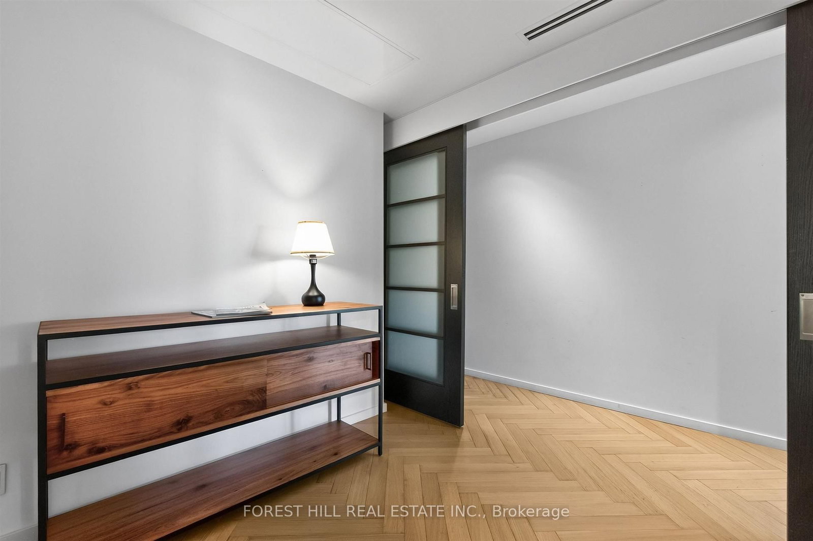 180 University Avenue • #2305 • Toronto, ON photo 27