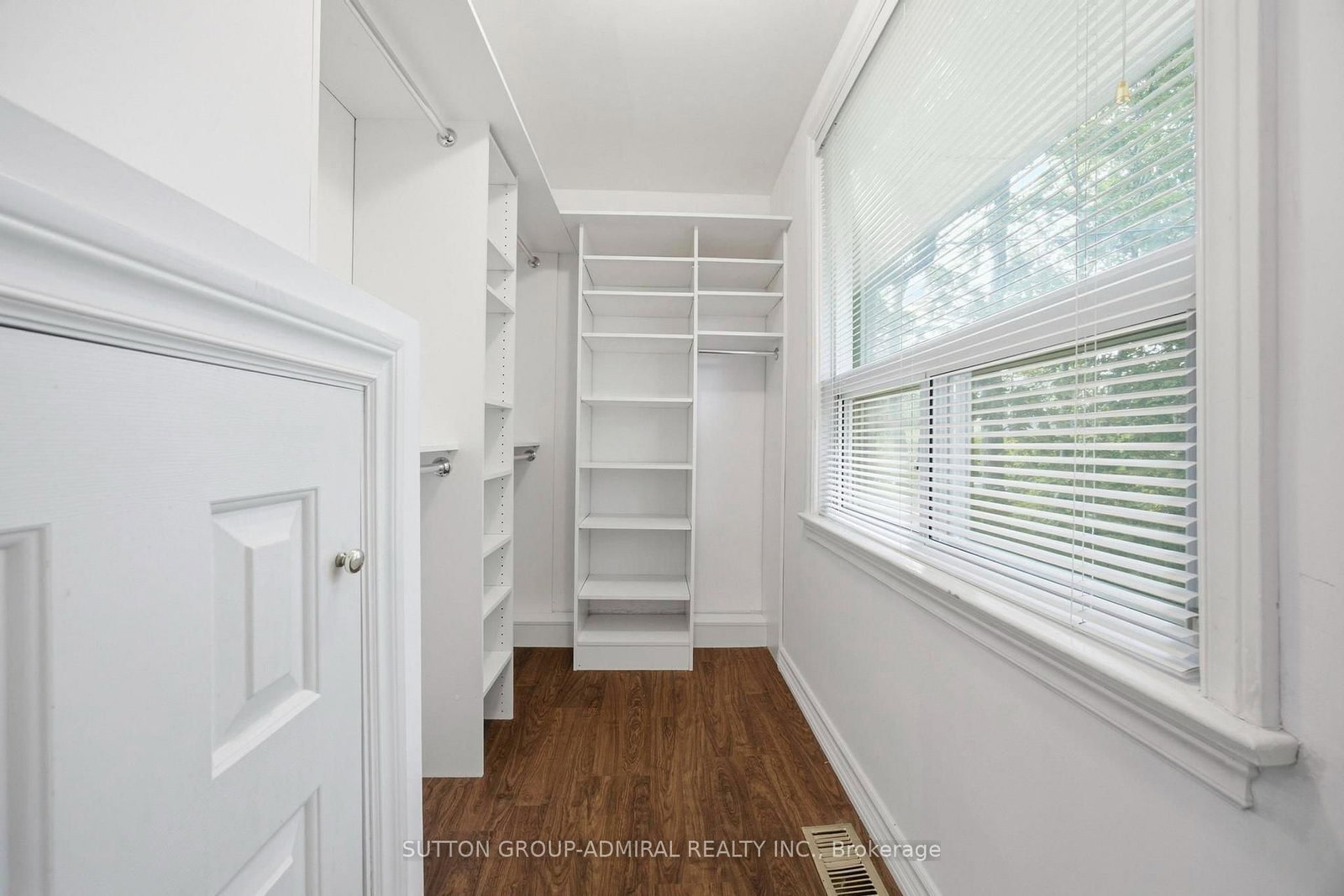 138 Kennard Avenue • Toronto, ON photo 25