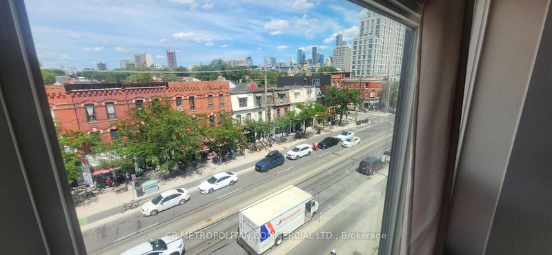 402 - 335 College Street