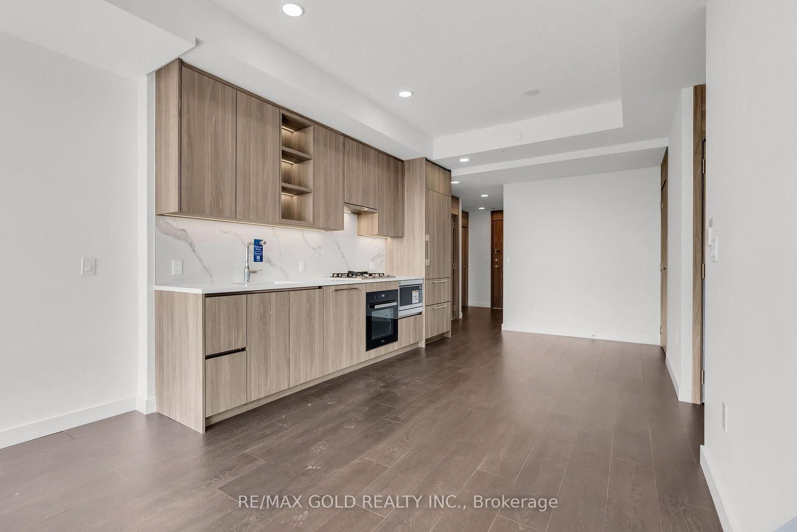 2315 Esther Shiner Boulevard • Toronto, ON photo 10