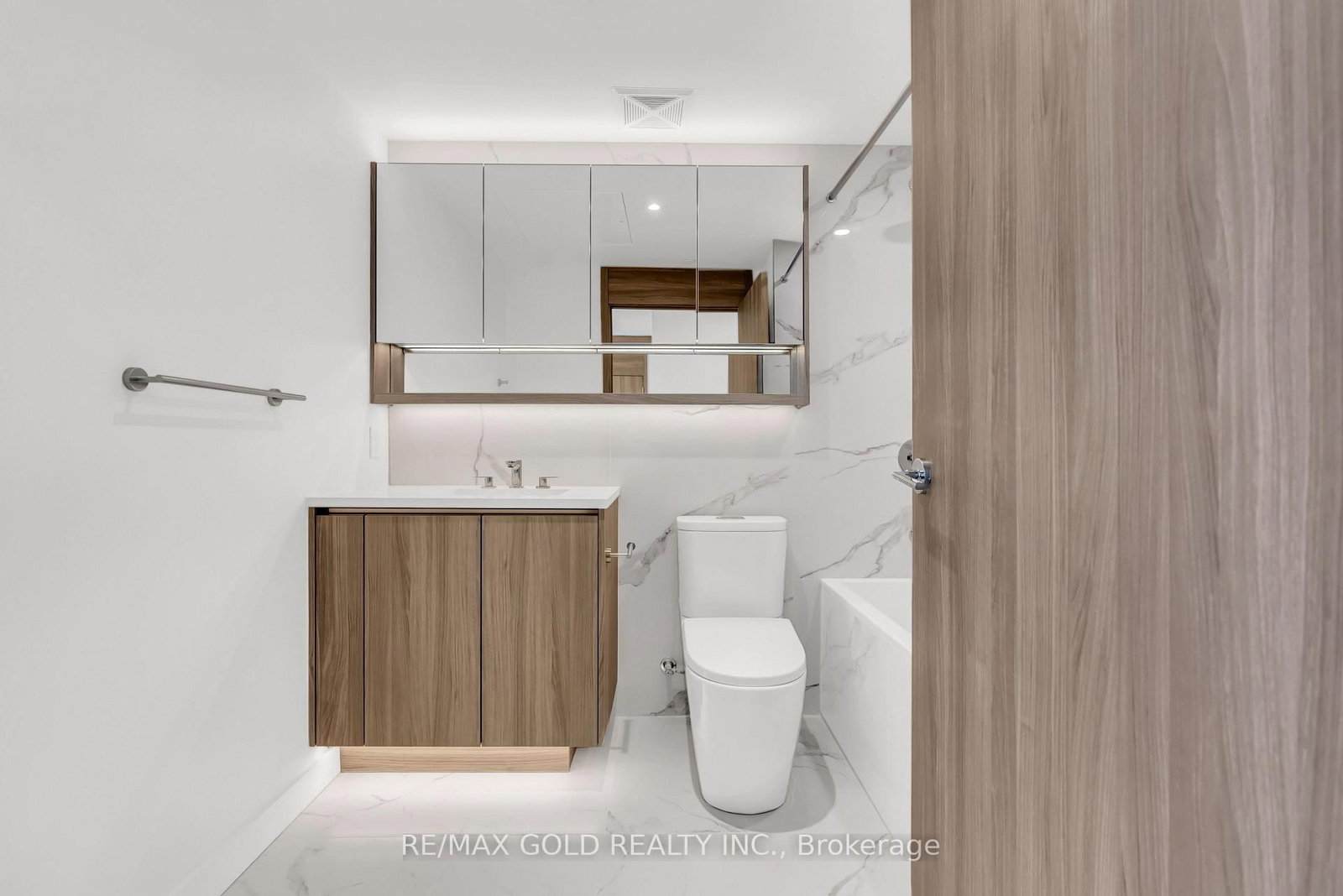 2315 Esther Shiner Boulevard • Toronto, ON photo 24