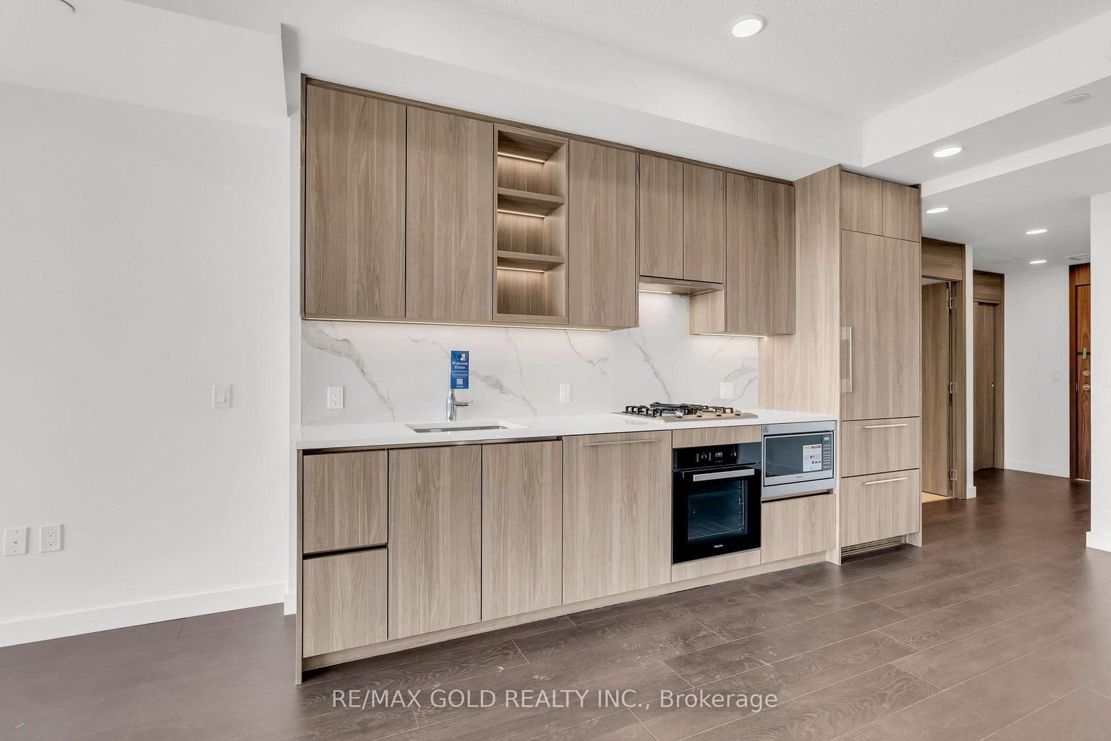 2315 Esther Shiner Boulevard • Toronto, ON photo 9