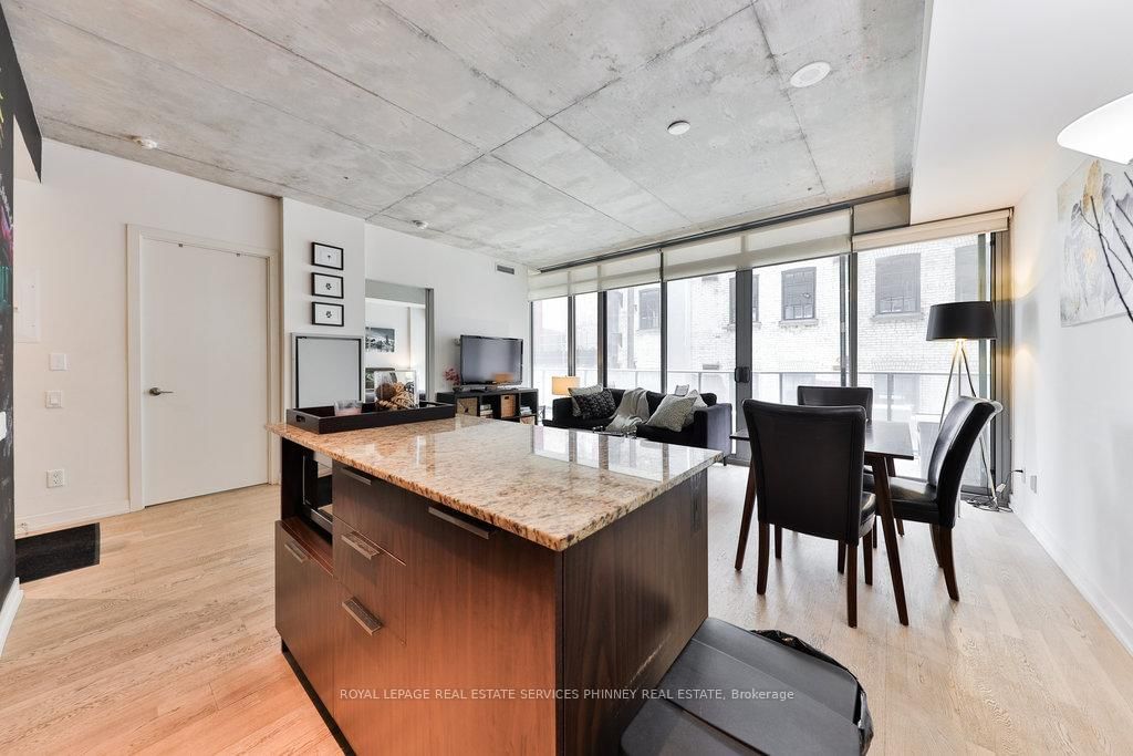 207 - 650 KING Street W, Toronto 5