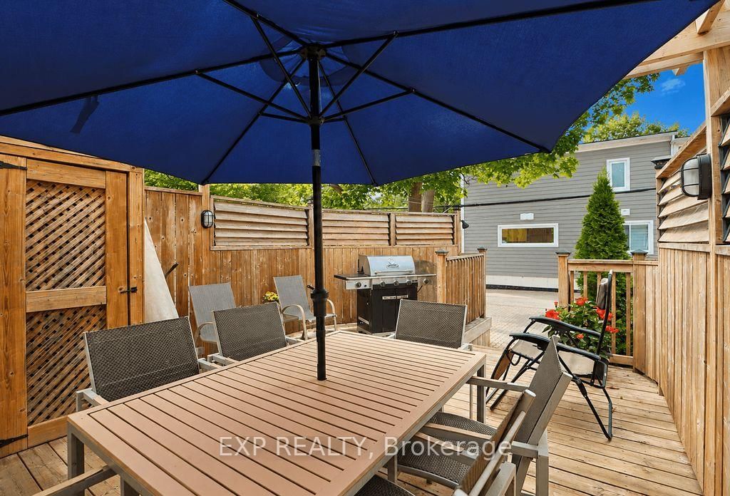 379 Davisville Avenue • Toronto, ON photo 38