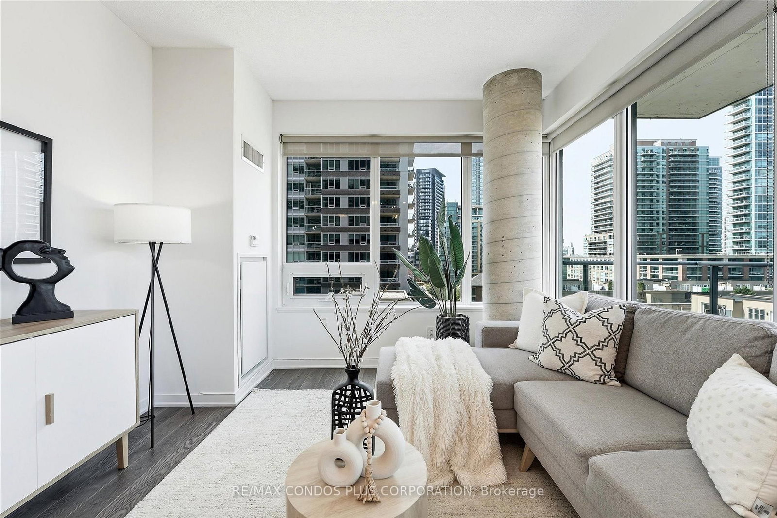 55 East Liberty Street • #702 • Toronto, ON photo 17
