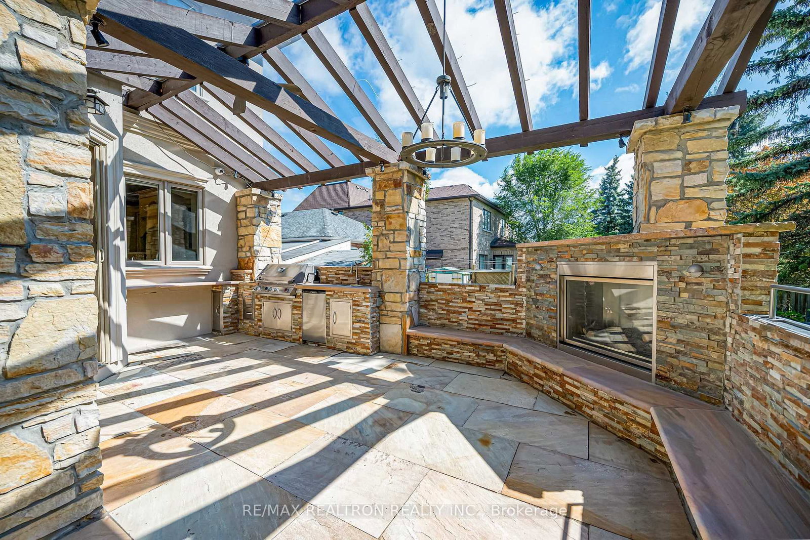 249 Holmes Avenue • Toronto, ON photo 43