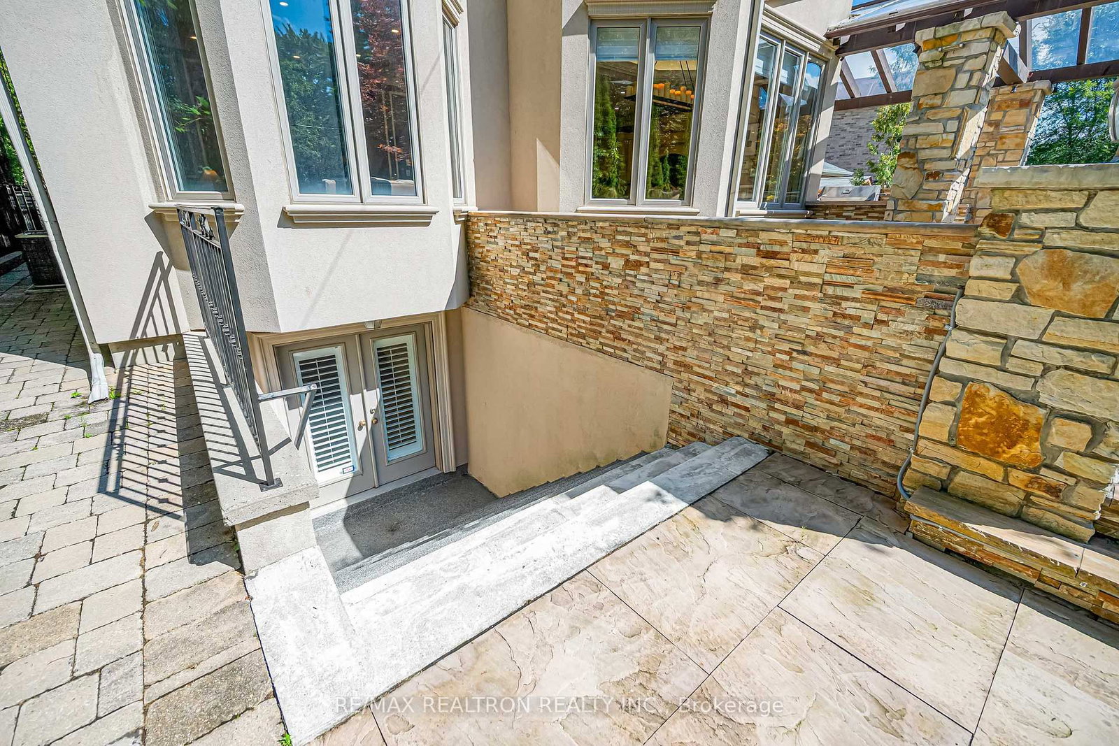 249 Holmes Avenue • Toronto, ON photo 46