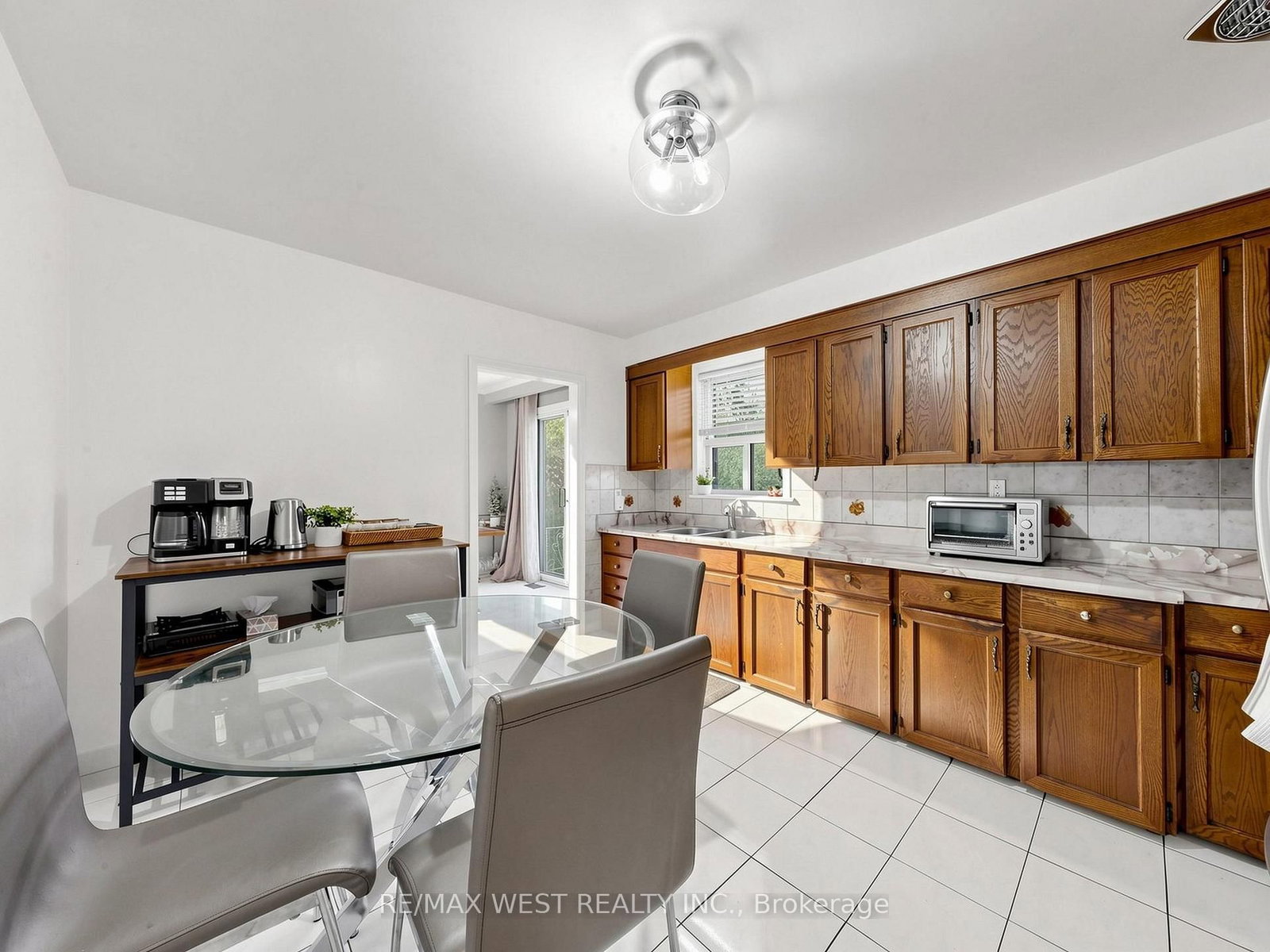 941 Willowdale Avenue • Toronto, ON photo 12