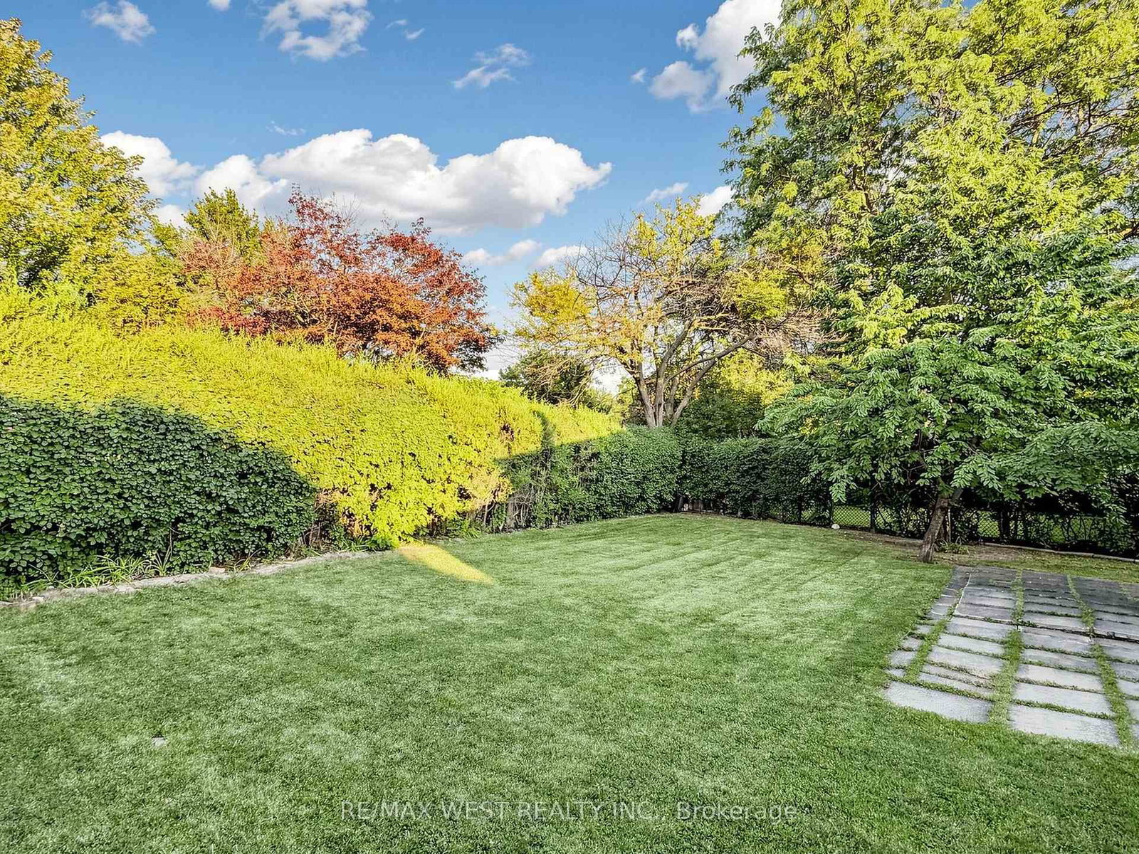 941 Willowdale Avenue • Toronto, ON photo 46