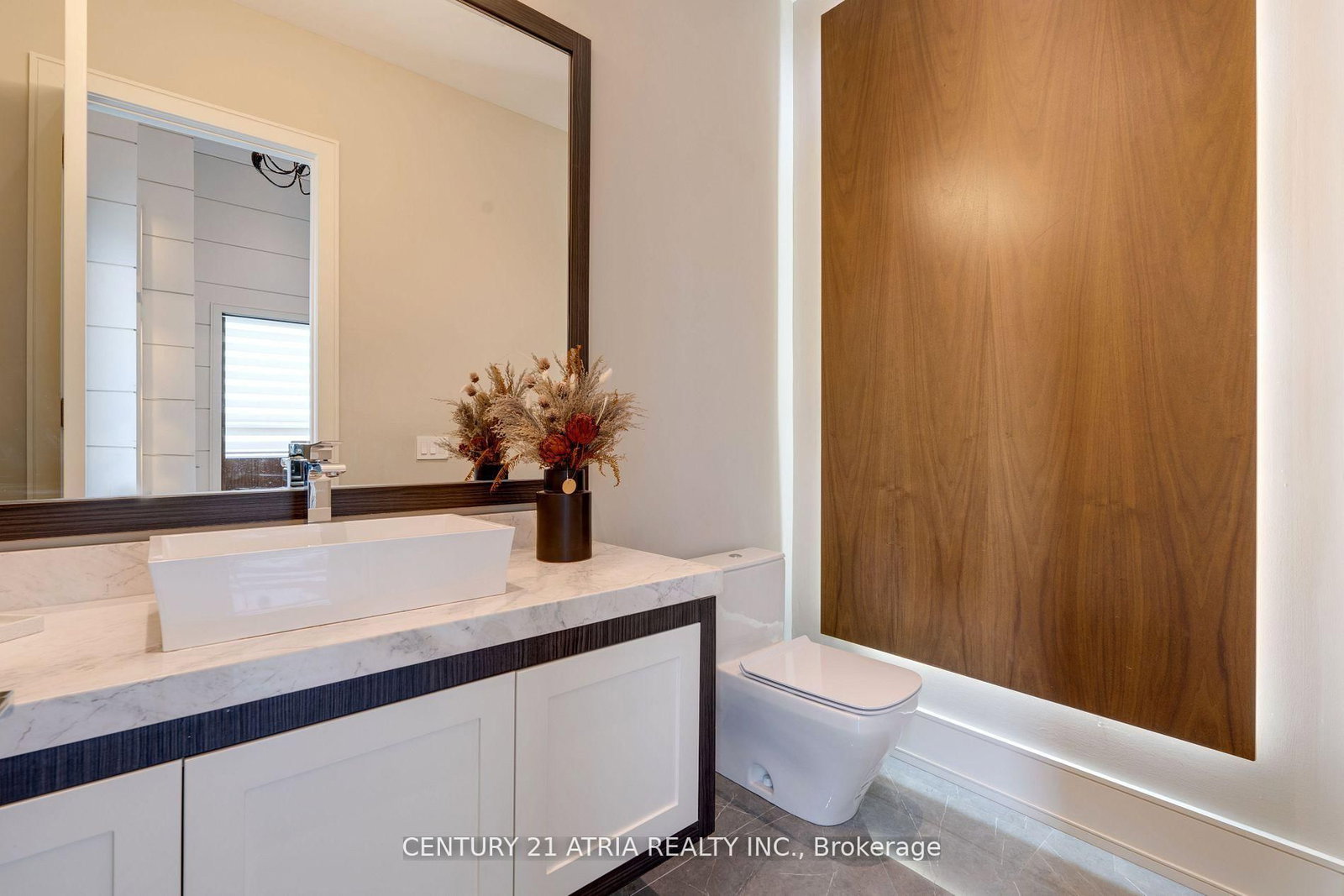 225 Northwood Drive • Toronto, ON photo 18