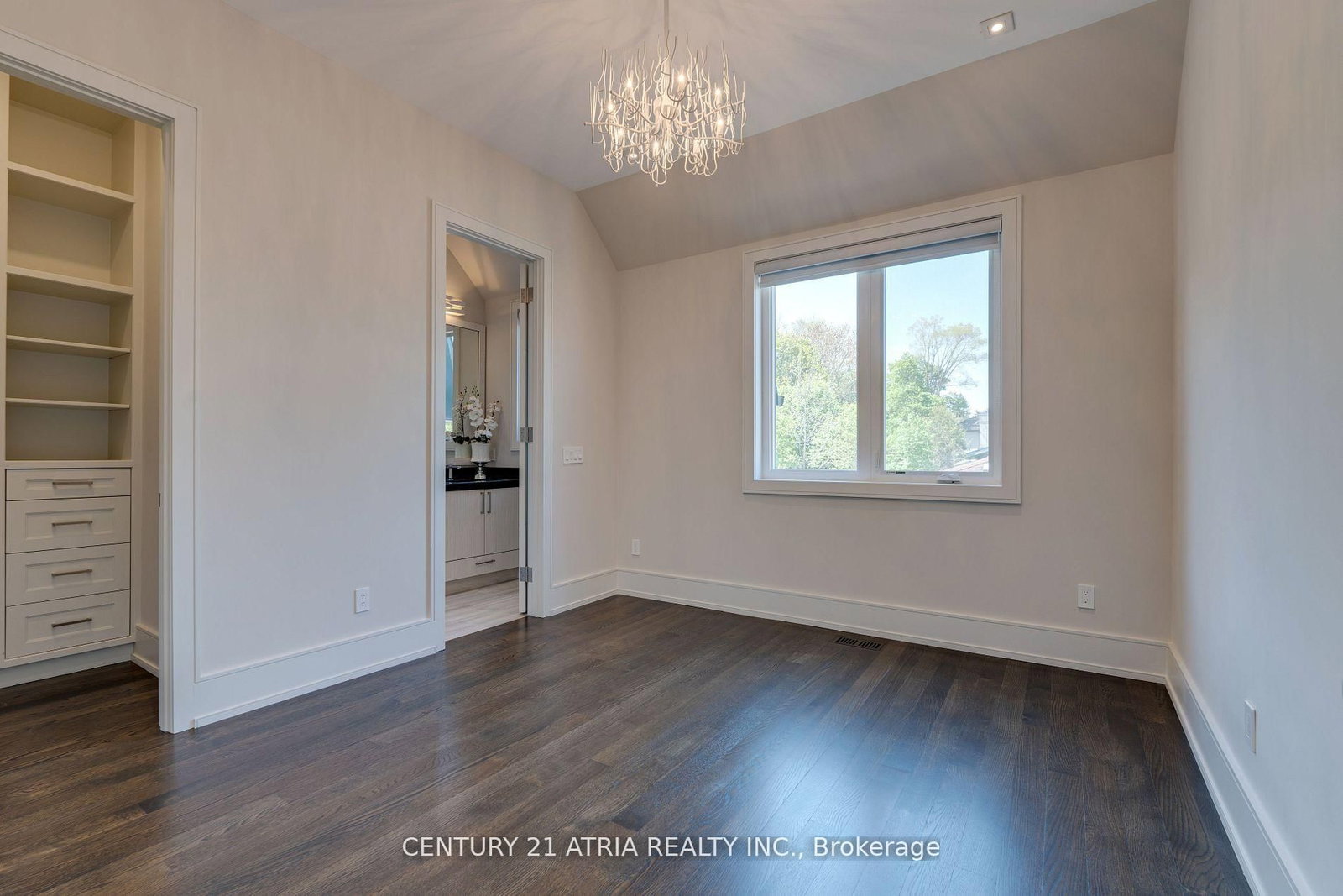 225 Northwood Drive • Toronto, ON photo 32