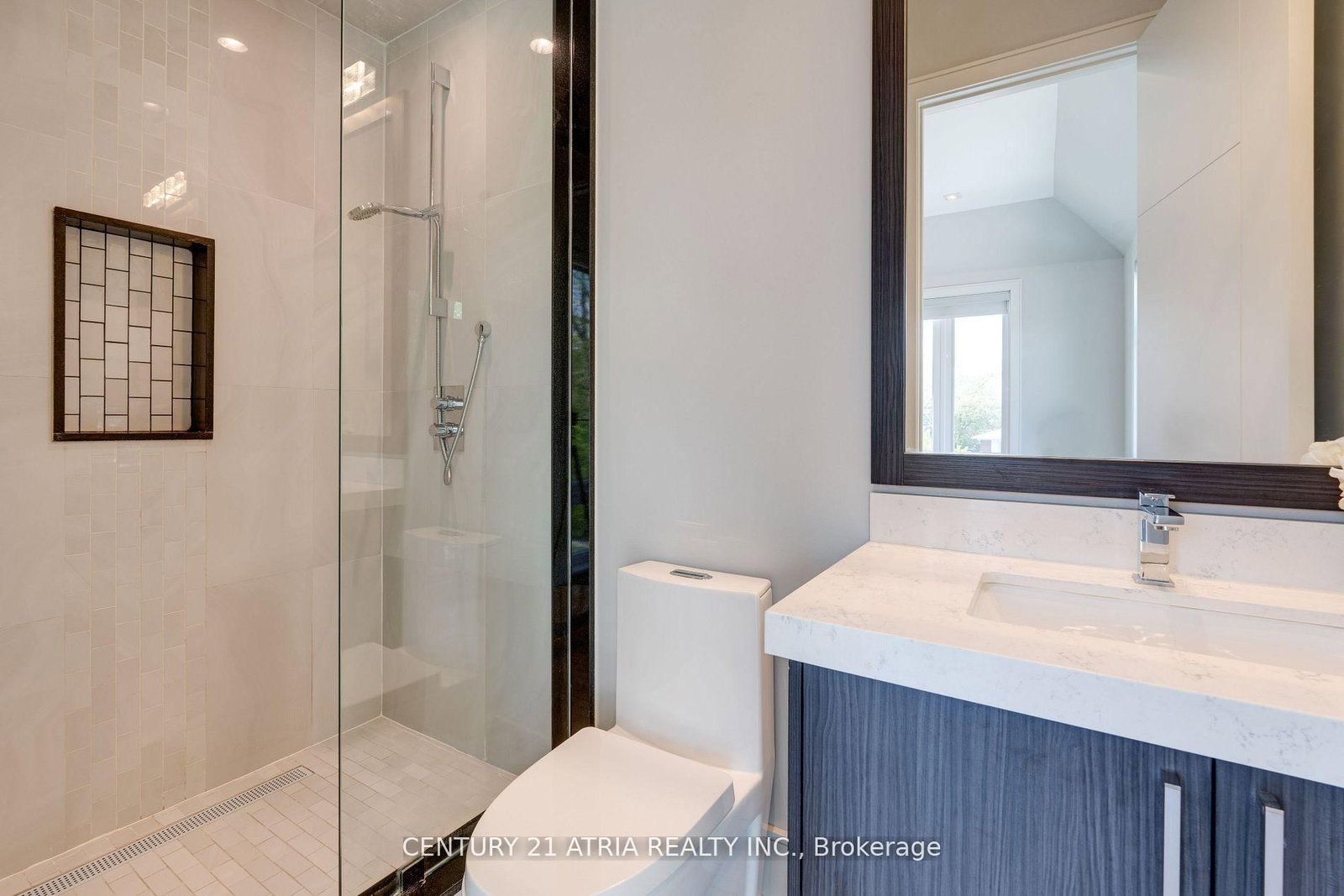 225 Northwood Drive • Toronto, ON photo 35